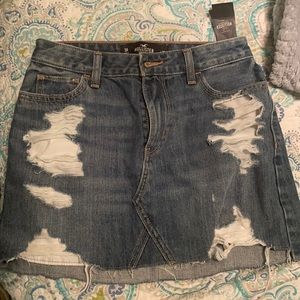NWT, hollister denim skirt, never worn